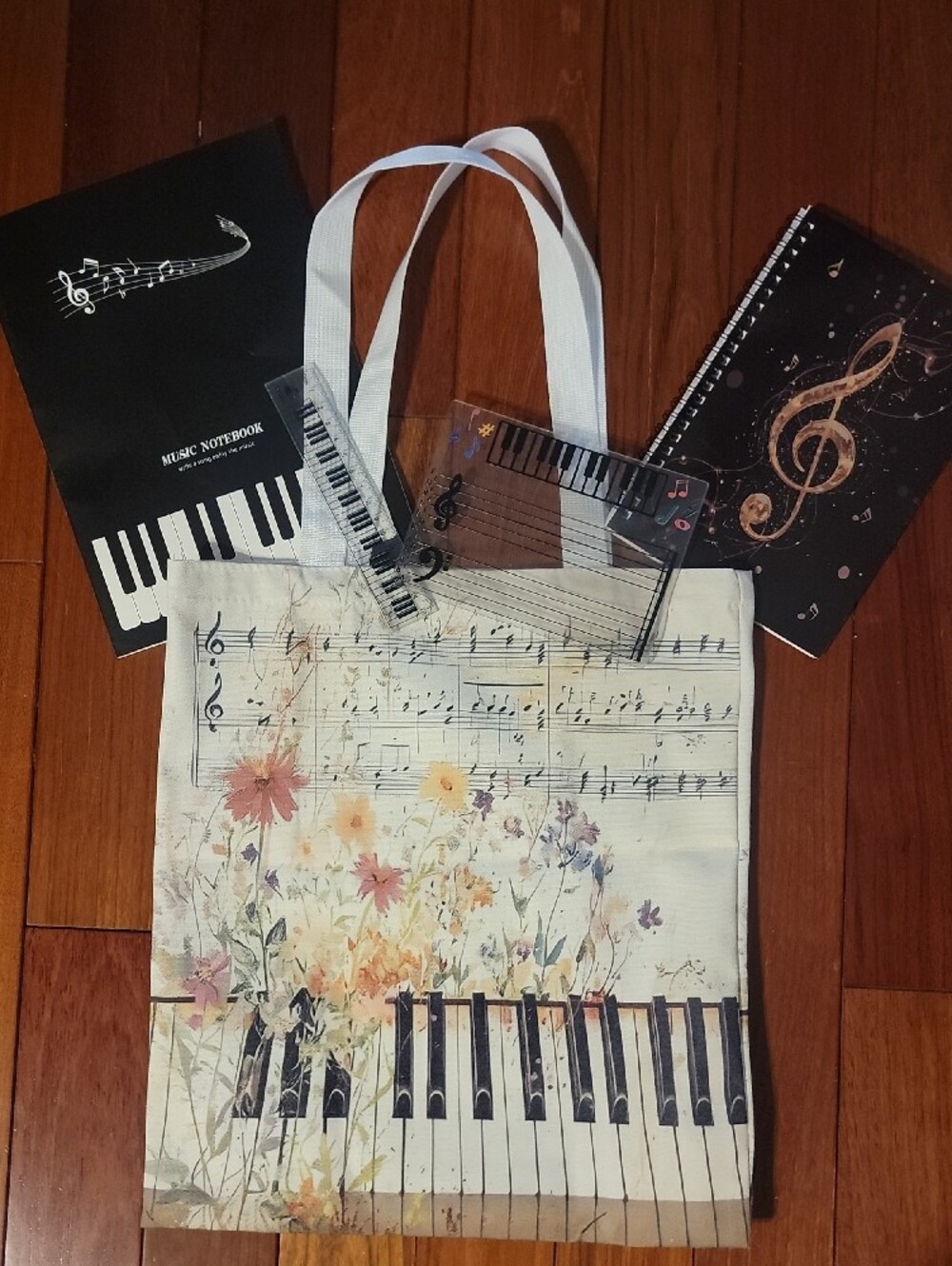 GIFTABLE TOTE Floral 5 PC. Piano Print Tote Bag & Notebooks Set